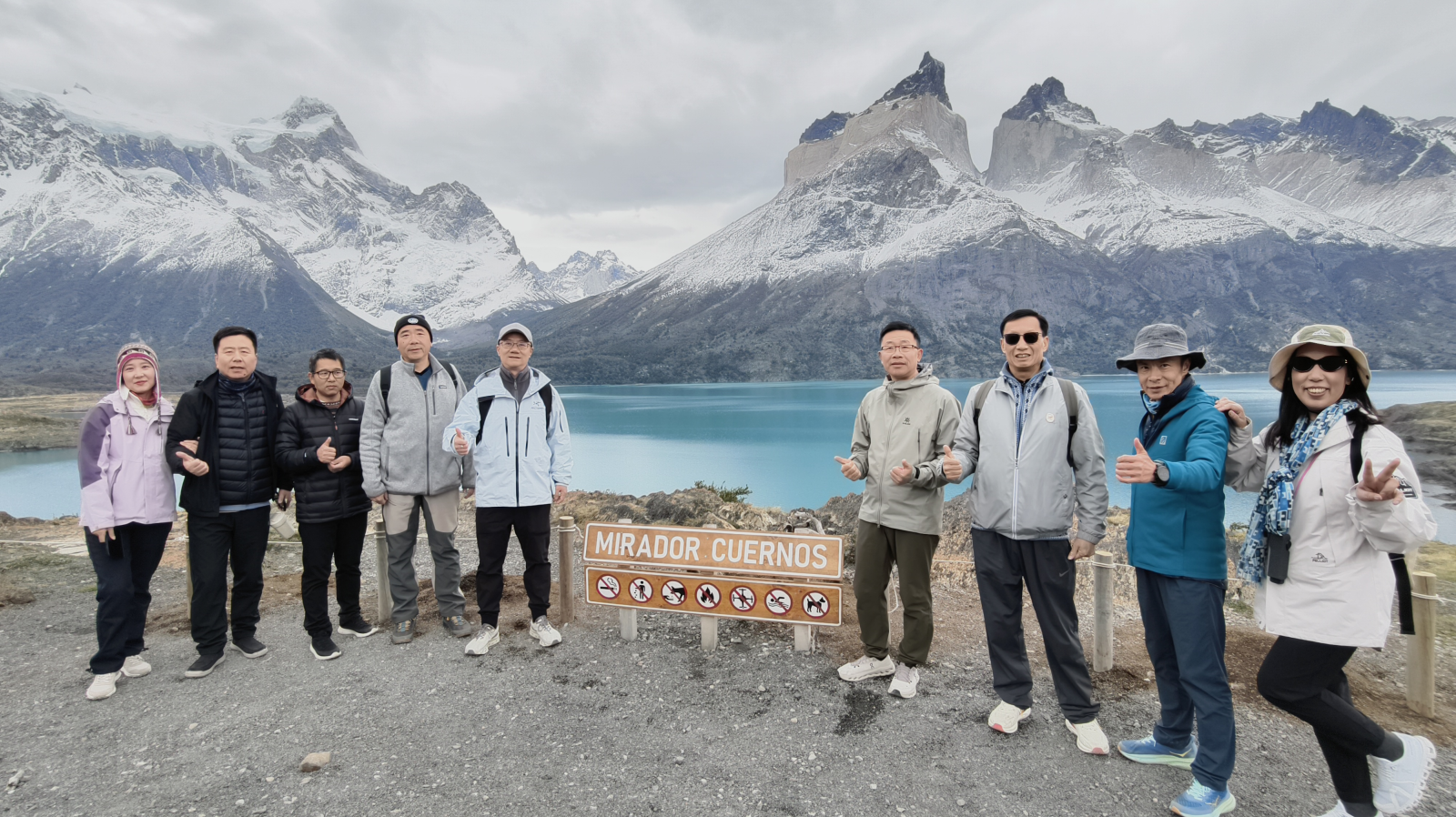 畢友南美行?文化篇（納塔萊斯港、百內公園）：逐浪晨光里，徒步冰川間